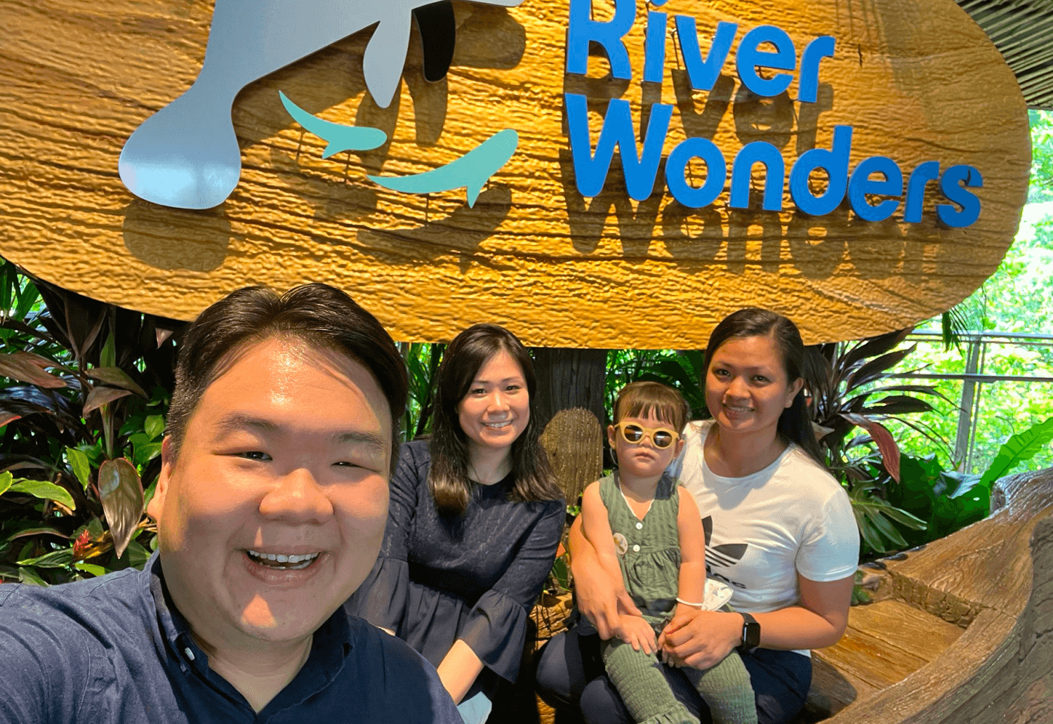 Filipino domestic helper Singapore